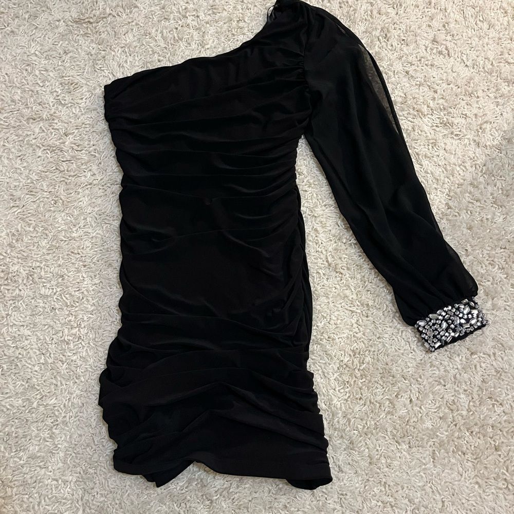 City Triangles black one shoulder dress size large